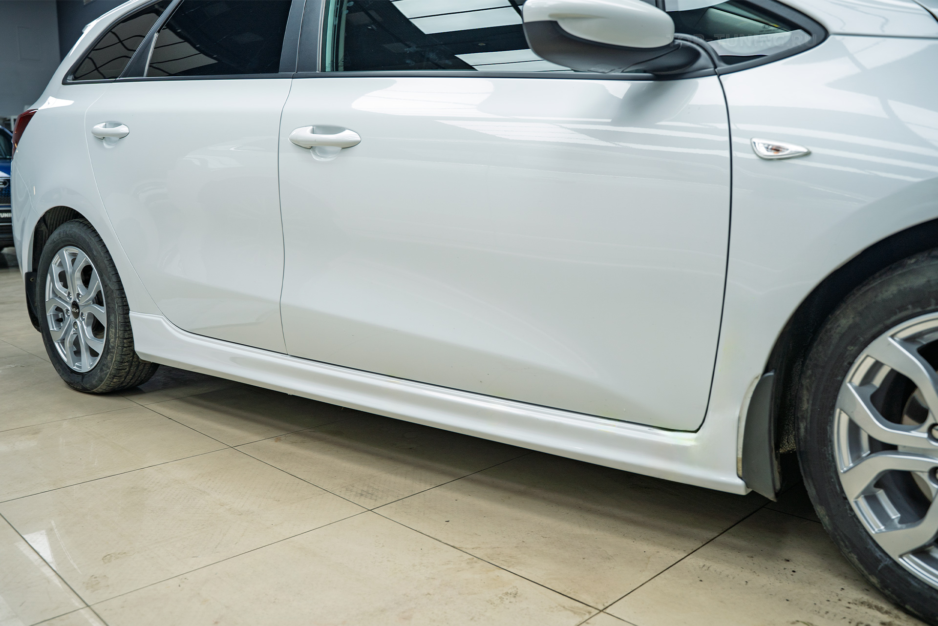 110084 Тюнинг порогов Kia Ceed II 2018