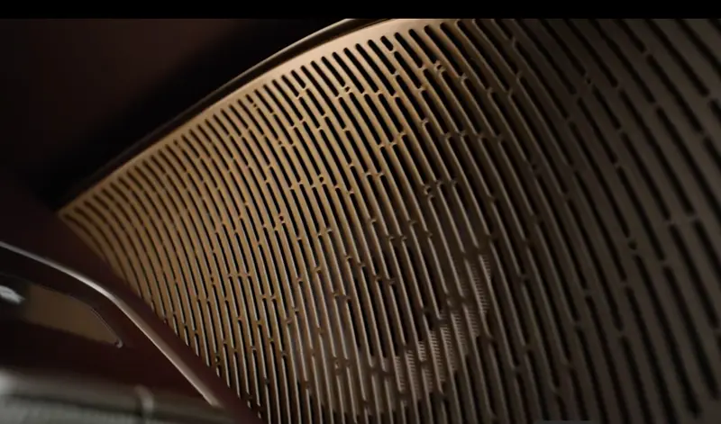 Длина ES8 составляет 5280 мм, а колёсная база &mdash; 3130 мм. На сегодняшний день это самый крупный электрический внедорожник на китайском рынке.