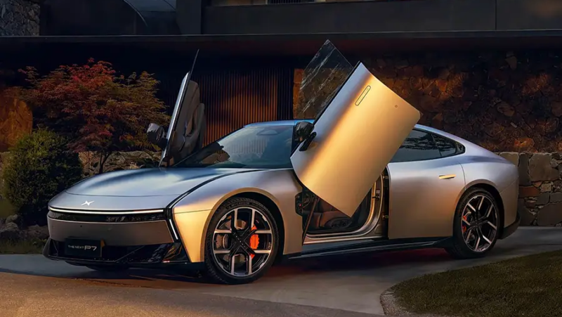 Предварительные заказы на Xpeng P7 уже принимаются, а выход модели на рынок ожидается в августе.