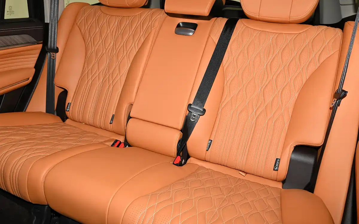 Сегодня вечером автомобильный бренд Great Wall Motor начинает приём предварительных заказов на новые полноразмерные внедорожники Tank 500 Hi4-T и Hi4-Z 2026 года выпуска