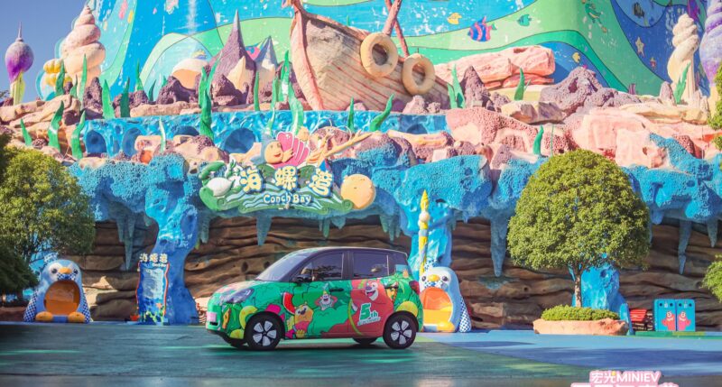 1,7-миллионный электромобиль Wuling Hongguang Mini EV сошел с конвейера в Китае