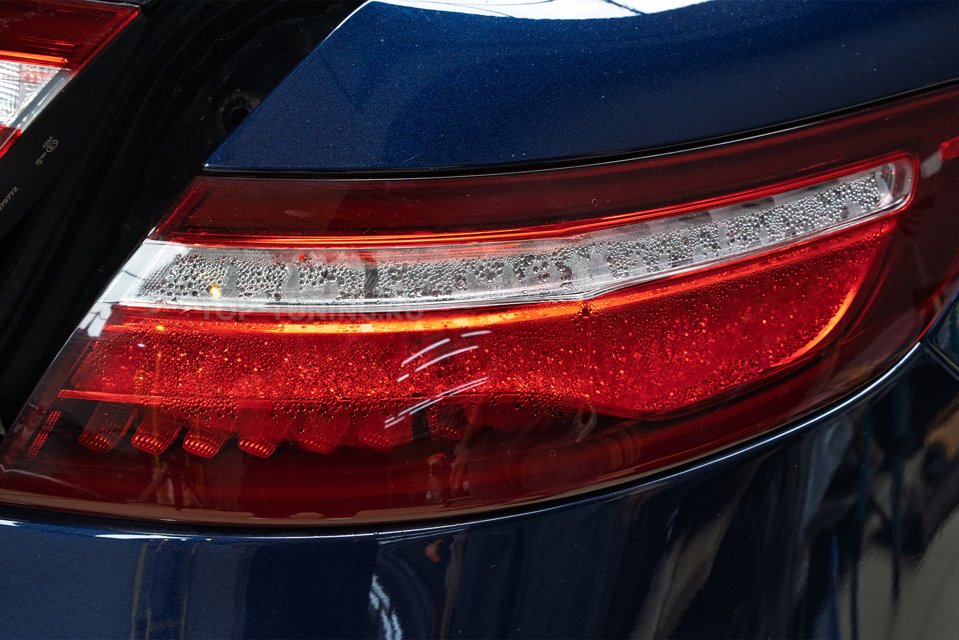 110121 Замена и оклейка задних фонарей Mercedes-Benz E-class W213