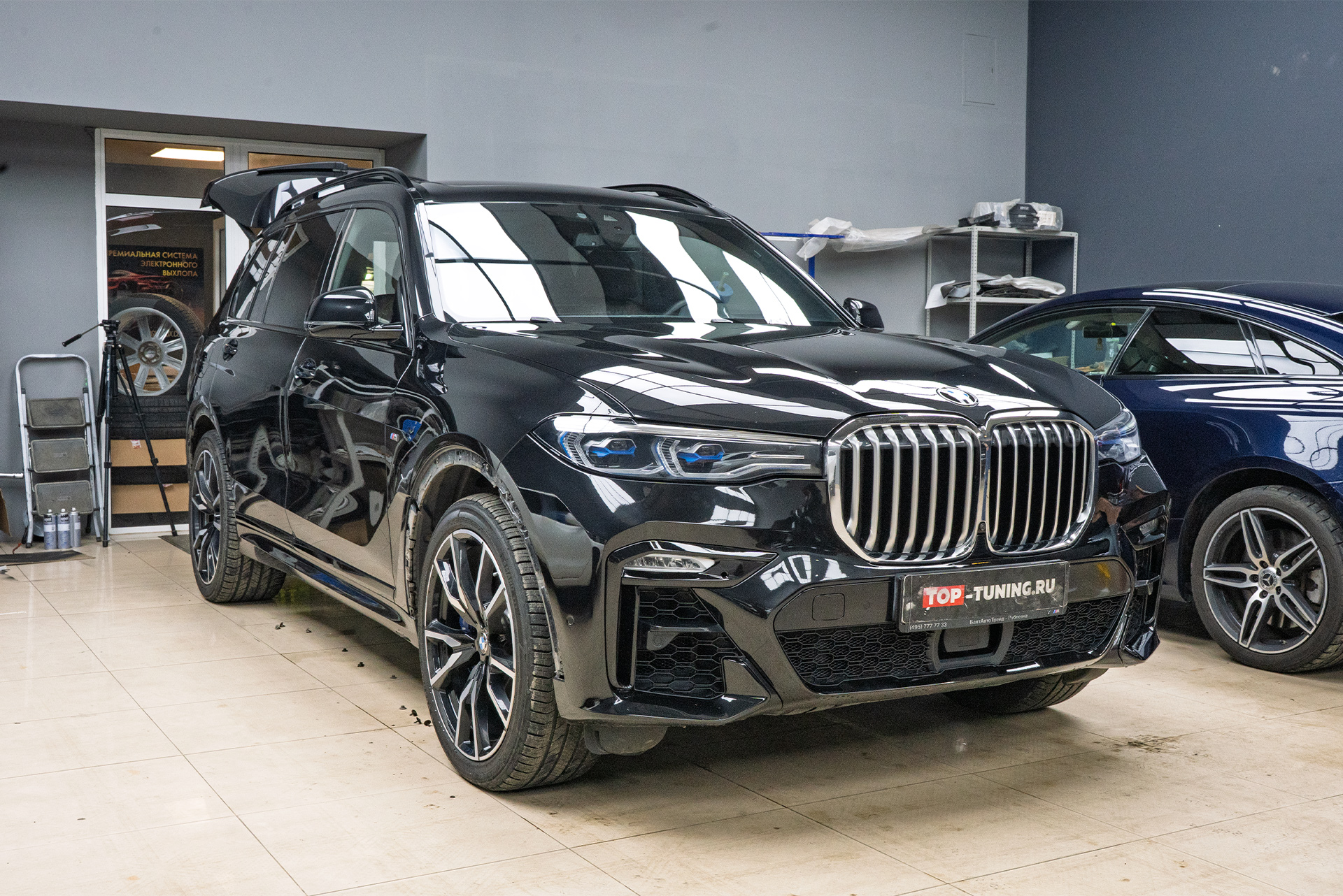 110129 Монтаж порогов-ступеней для BMW X7 G07