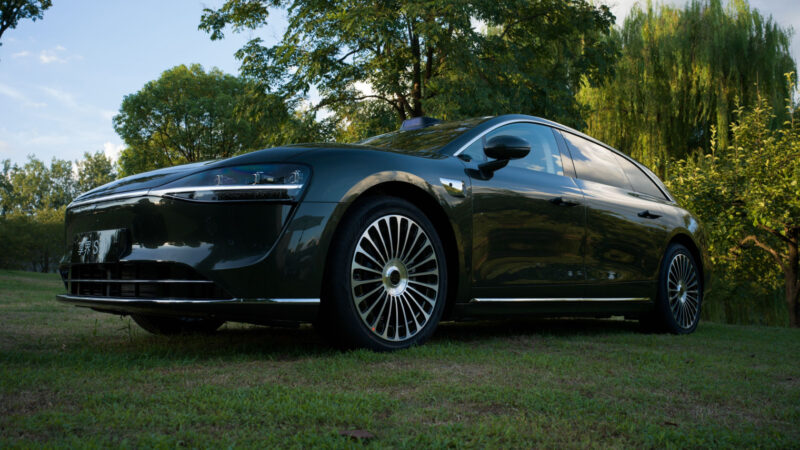 Универсал Stelato S9T получил 20 000 заказов в Китае за 24 часа