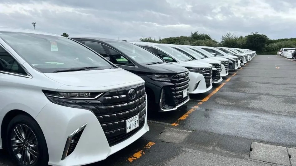 По слухам, распространённым в Китае, некая компания в Шанхае контролирует рынок Toyota Elfa и определяет цену на этот автомобиль в стране. Но правда ли это?