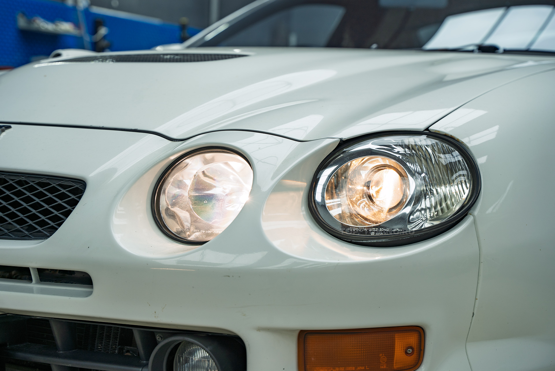 110156 Установка светодиодных би-линз в фары Toyota Celica Т200 рестайлинг