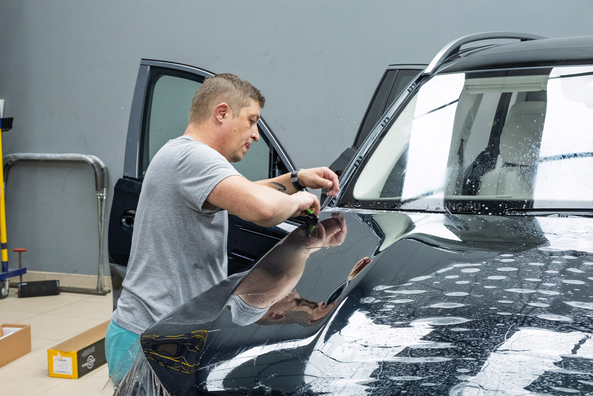 Оклейка кузова Mercedes-Benz Maybach GLS  2024 в Топ Тюнинг Москва