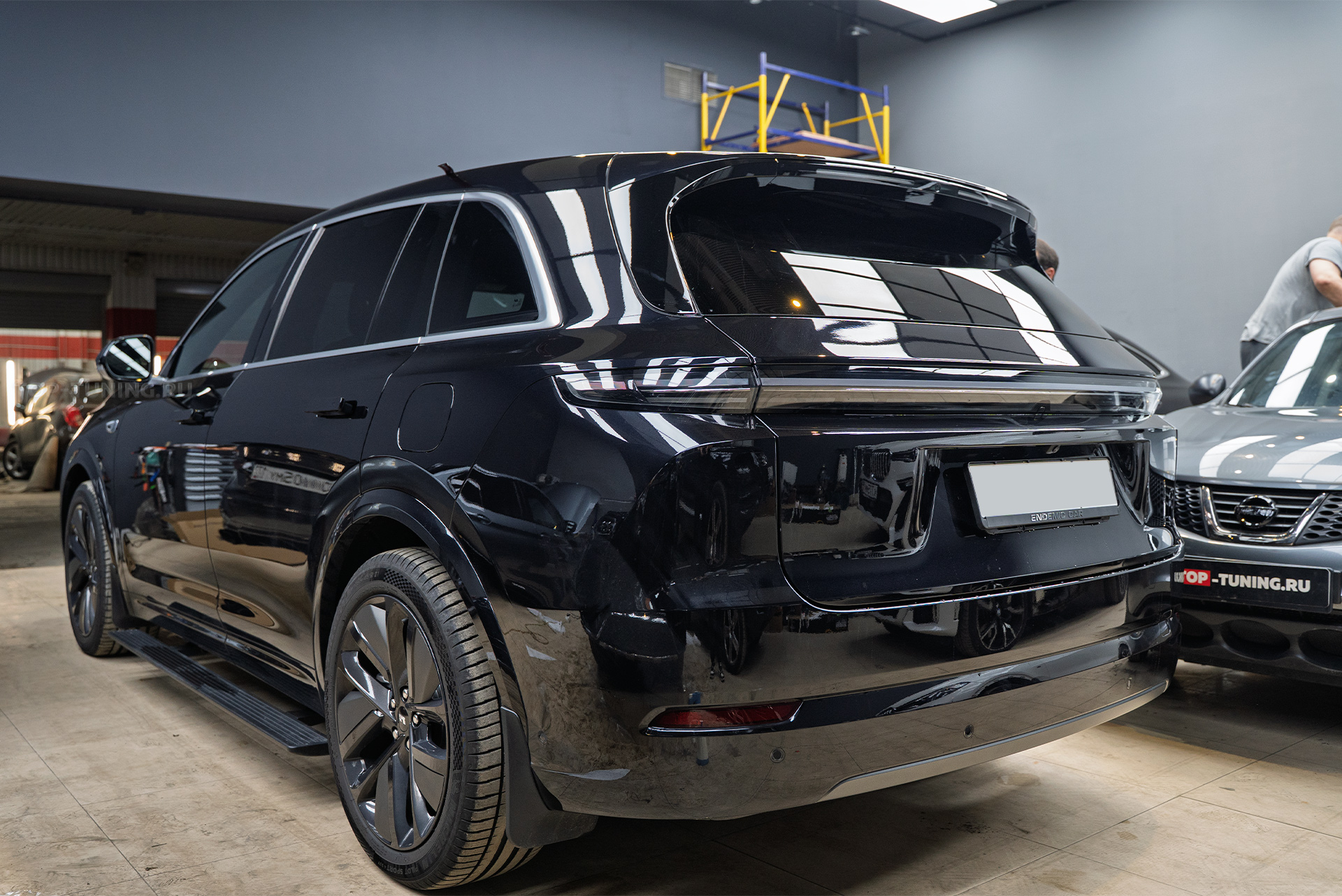 110169 Монтаж антихром-пакета для Lixiang L7