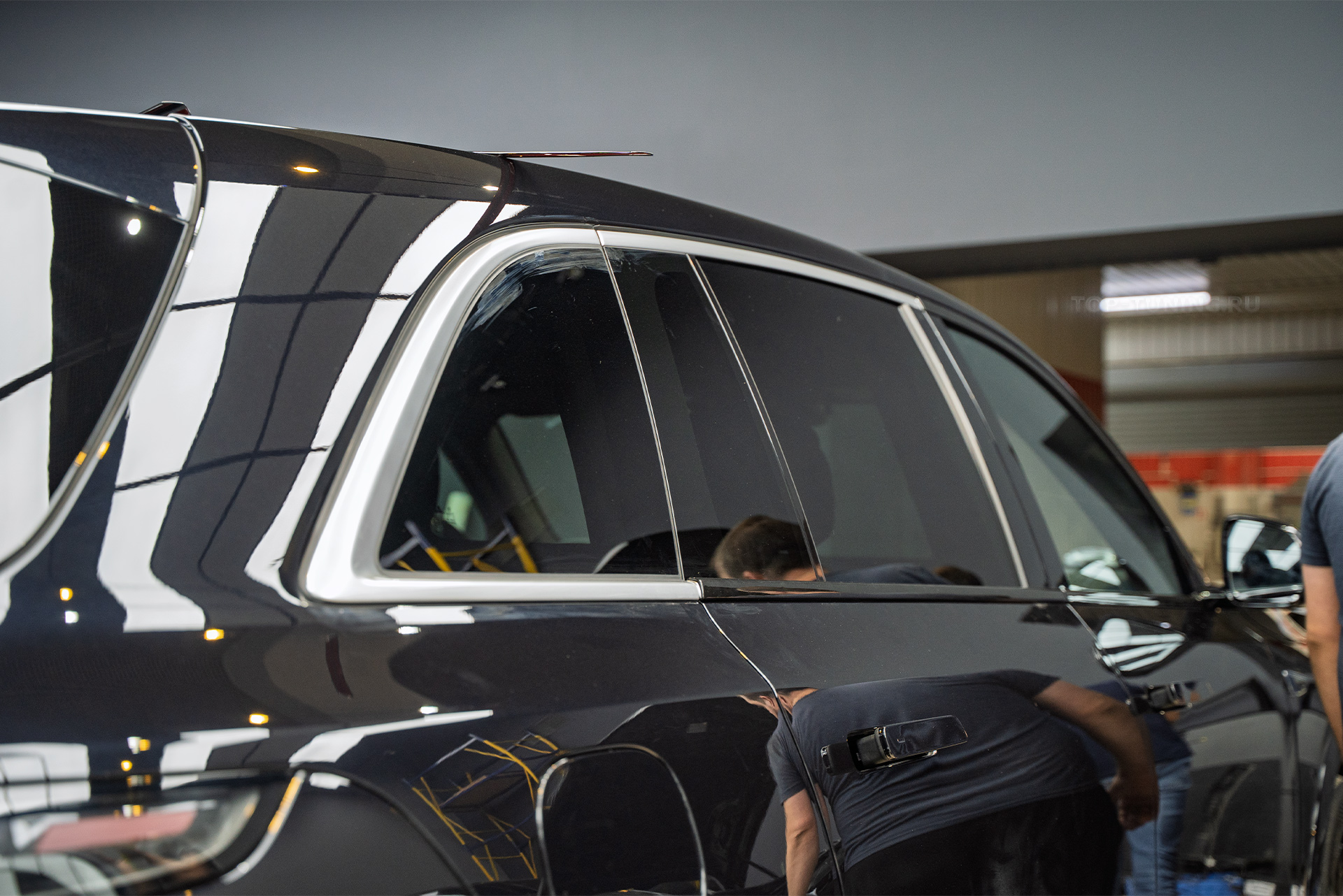 110169 Монтаж антихром-пакета для Lixiang L7