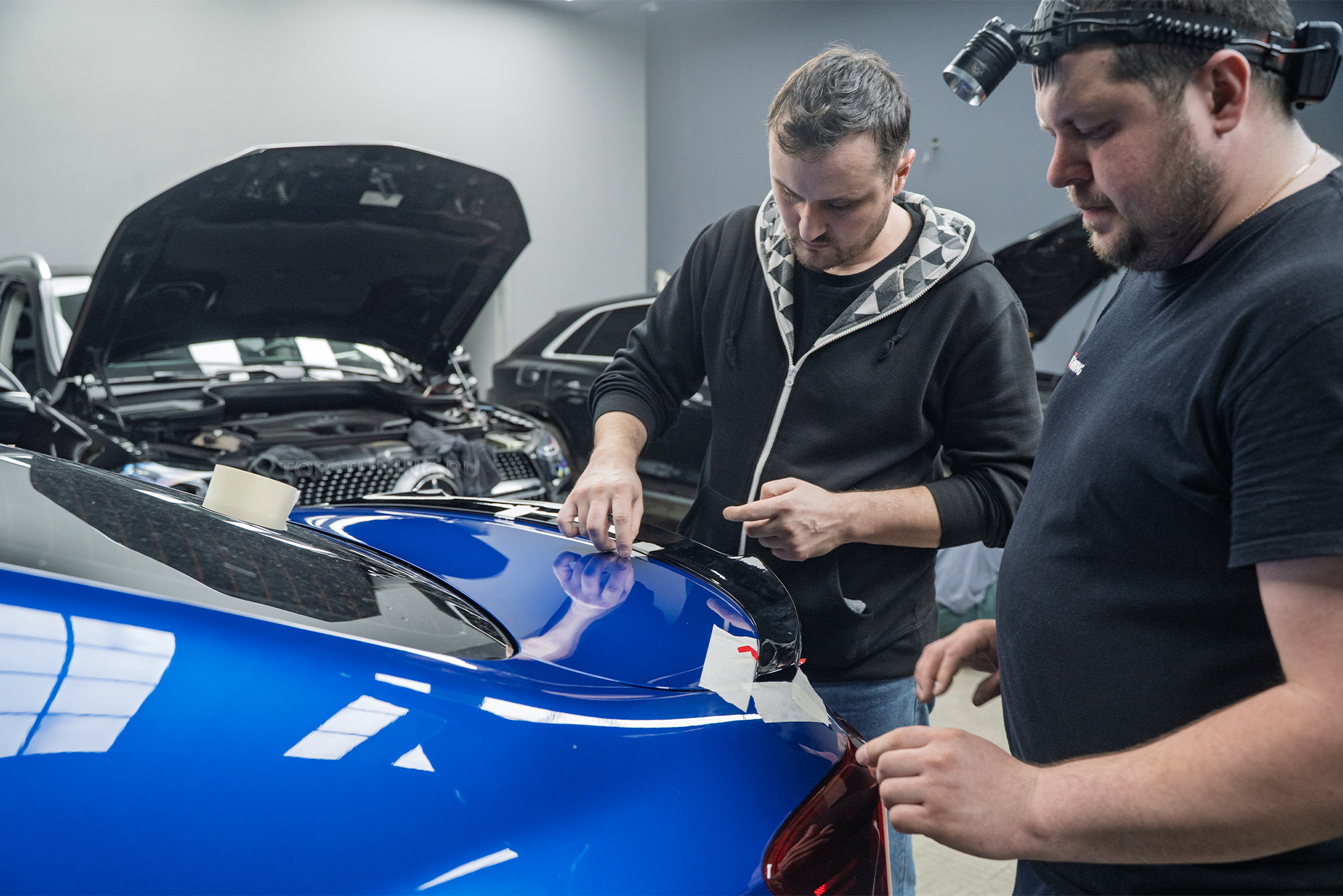 110176 Тюнинг Kia Cerato IV – установка спойлера на крышку багажника