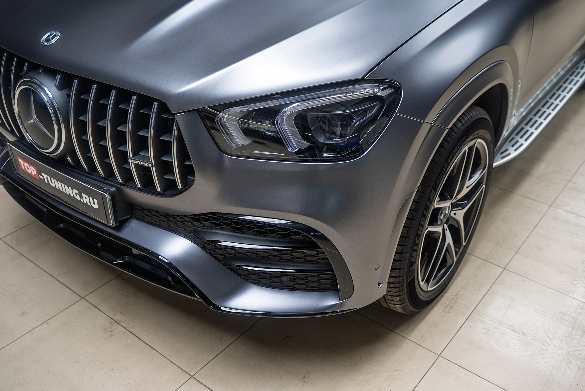 Оклейка всего кузова в сатиновый полиуретан для Mercedes-Benz GLE53 AMG