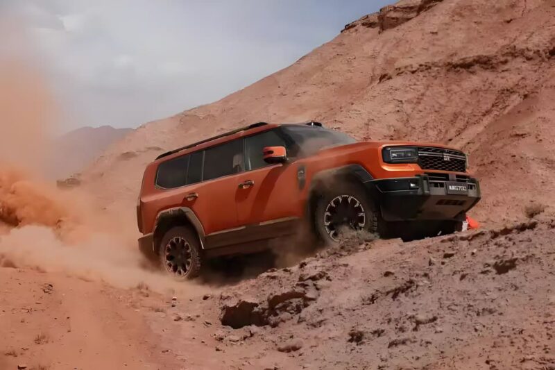 Началась предварительная продажа внедорожника Jetour Zongheng G700 PHEV мощностью 751 л.с.