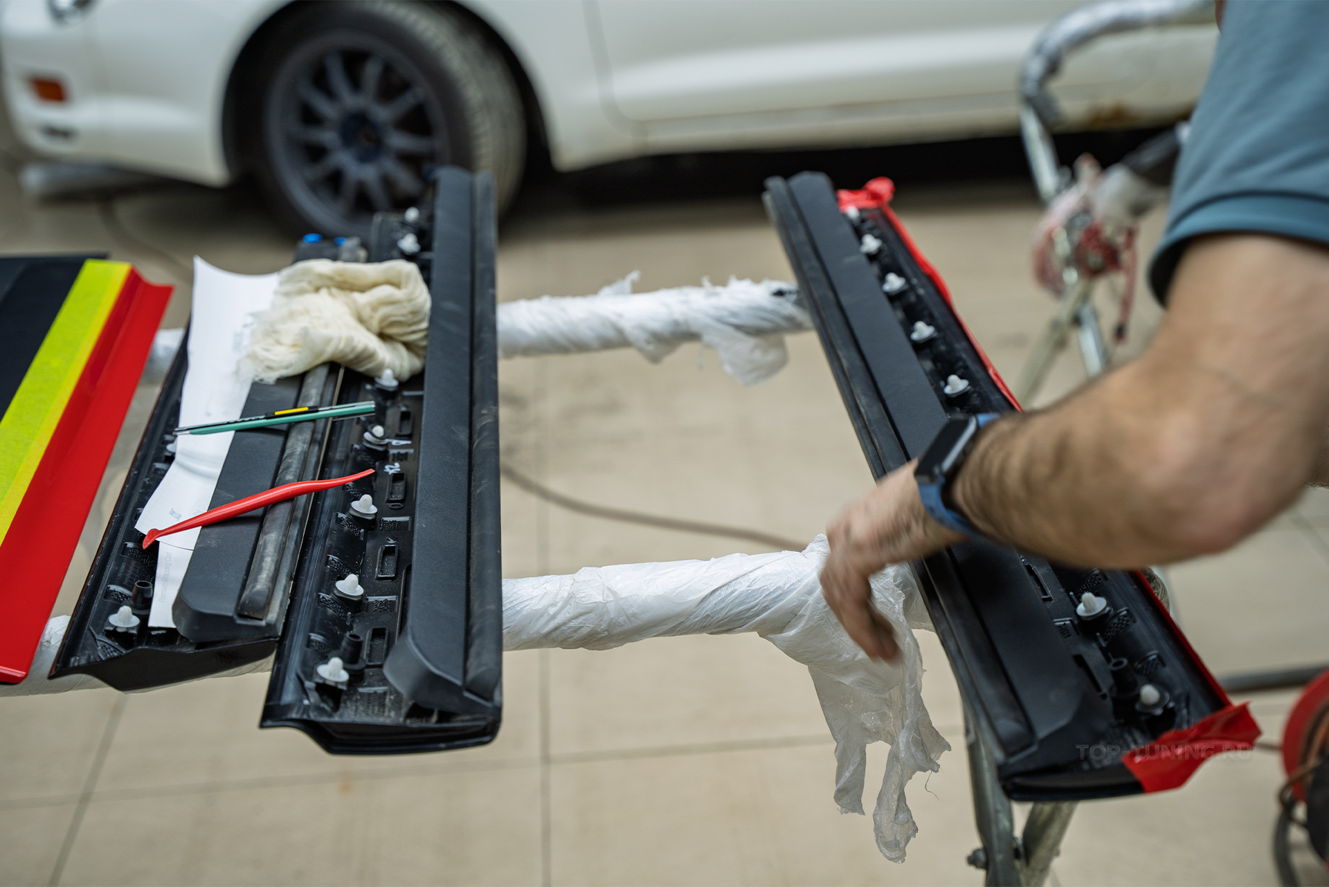 Эффектный стайлинг переднего бампера и порогов Lixiang L7 Ultra