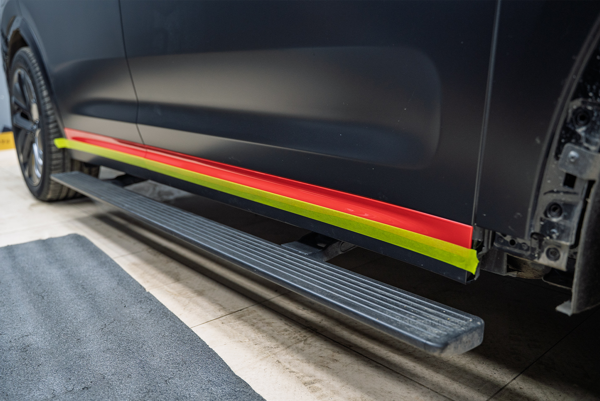  Эффектный стайлинг переднего бампера и порогов Lixiang L7 Ultra