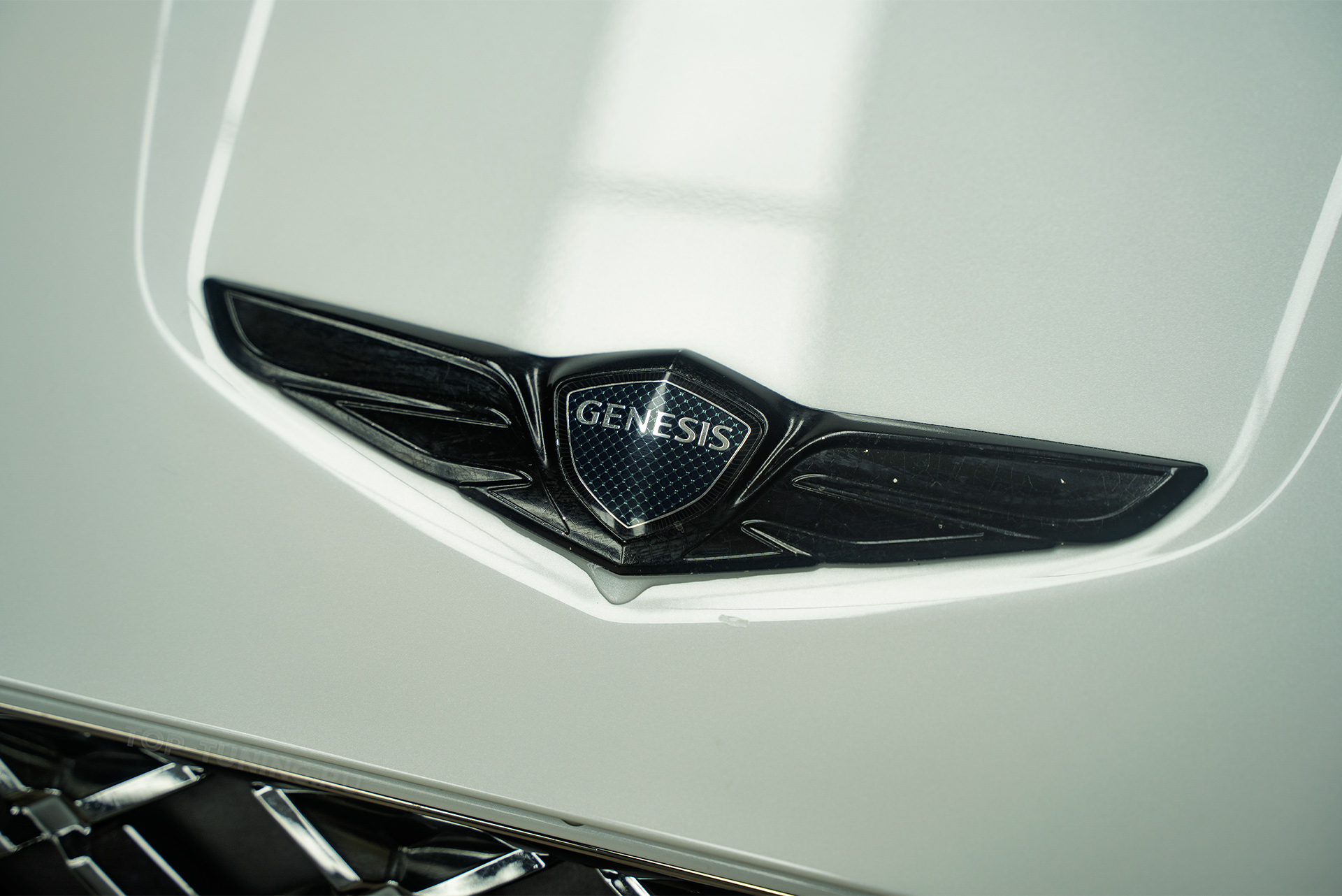 110217 Установка защитной сетки-фильтра для нового Genesis GV70 рестайлинг