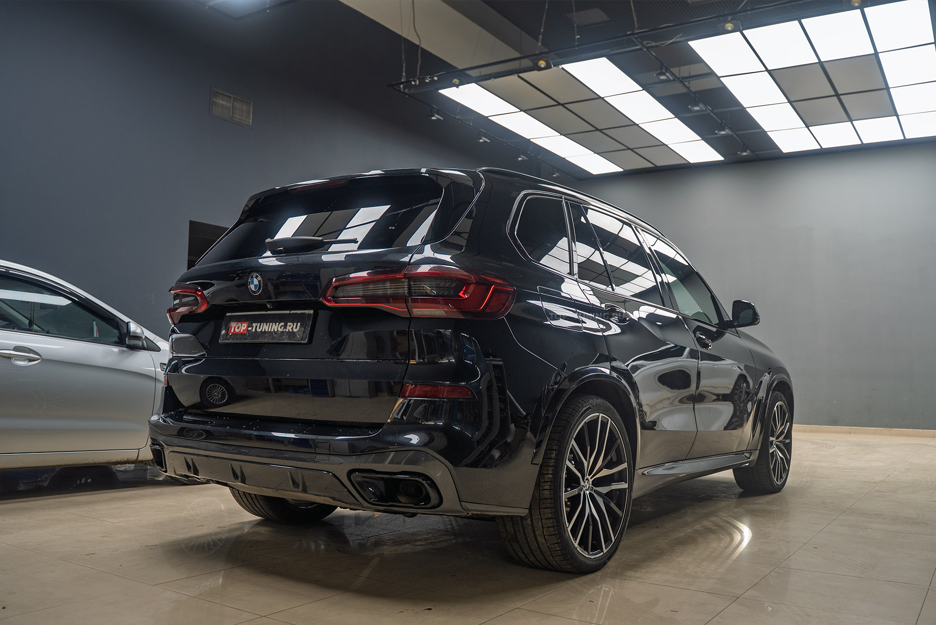 110219 Монтаж тюнинг-обвеса PRO GT II для BMW X5 G05