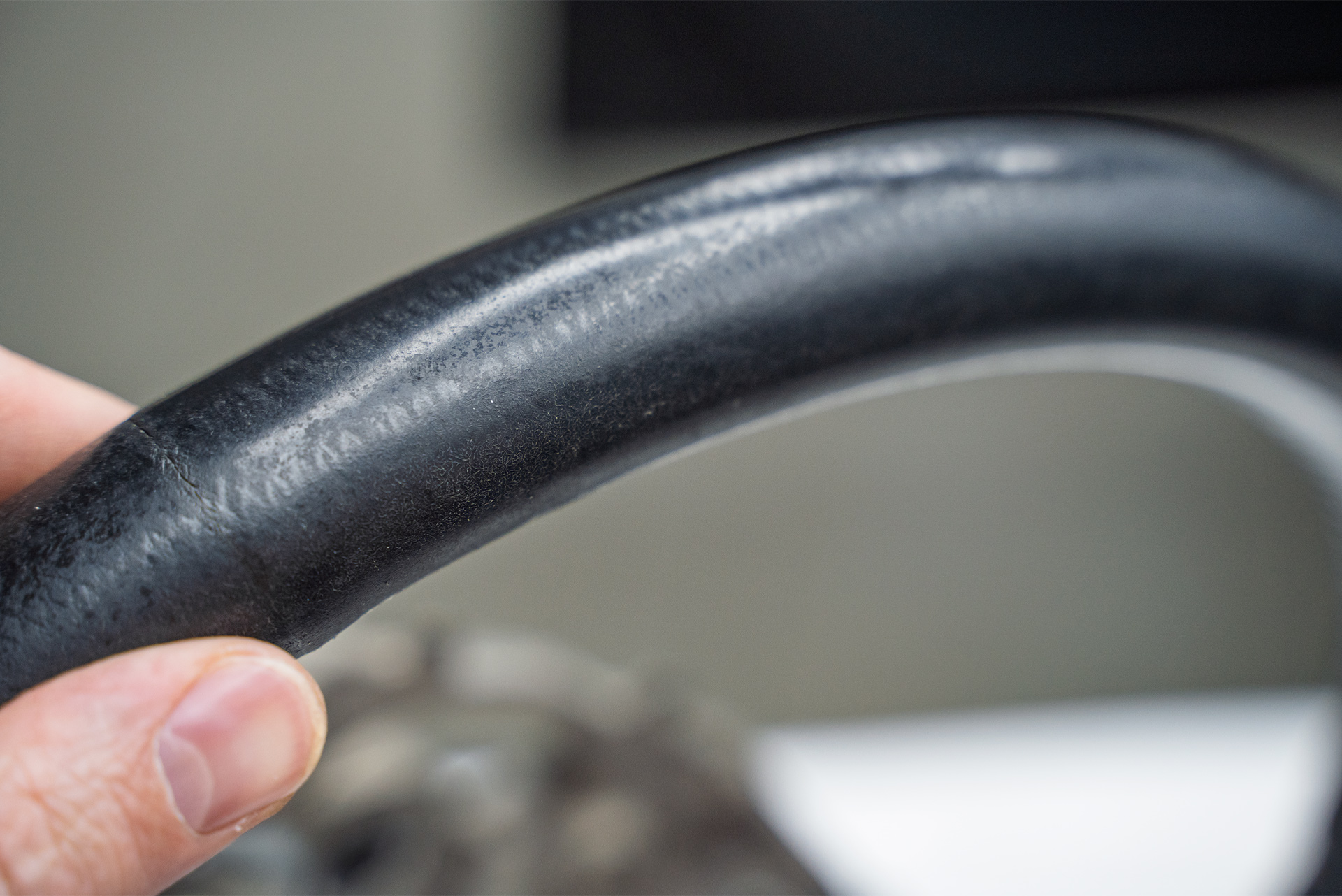 Анатомический тюнинг-руль для Mazda 3 BK рестайлинг 