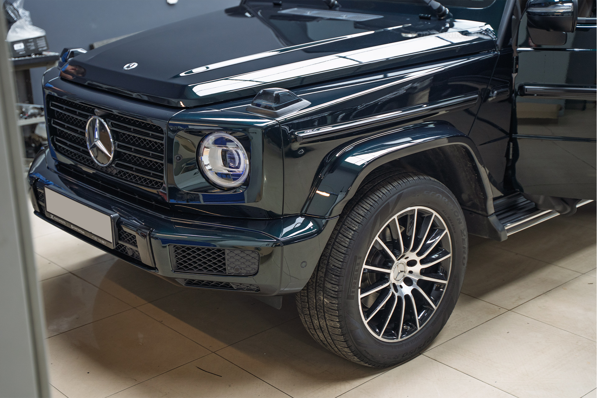 Монтаж доводчиков во все двери Mercedes-Benz Gelandwagen W463 2018-2024