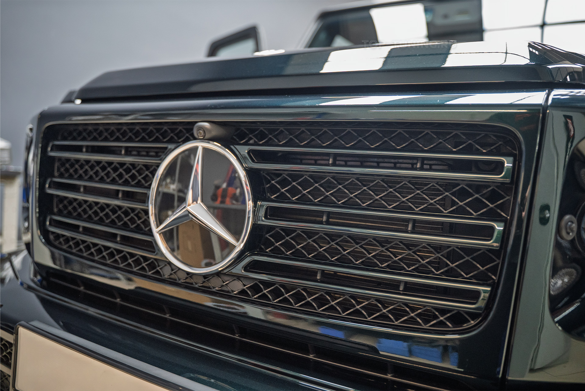 110239 Монтаж доводчиков во все двери Mercedes-Benz Gelandwagen W463 2018-2024