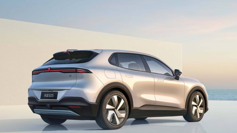 Электрический внедорожник Changan Deepal S05 был представлен в Европе по цене 3,8 млн рублей