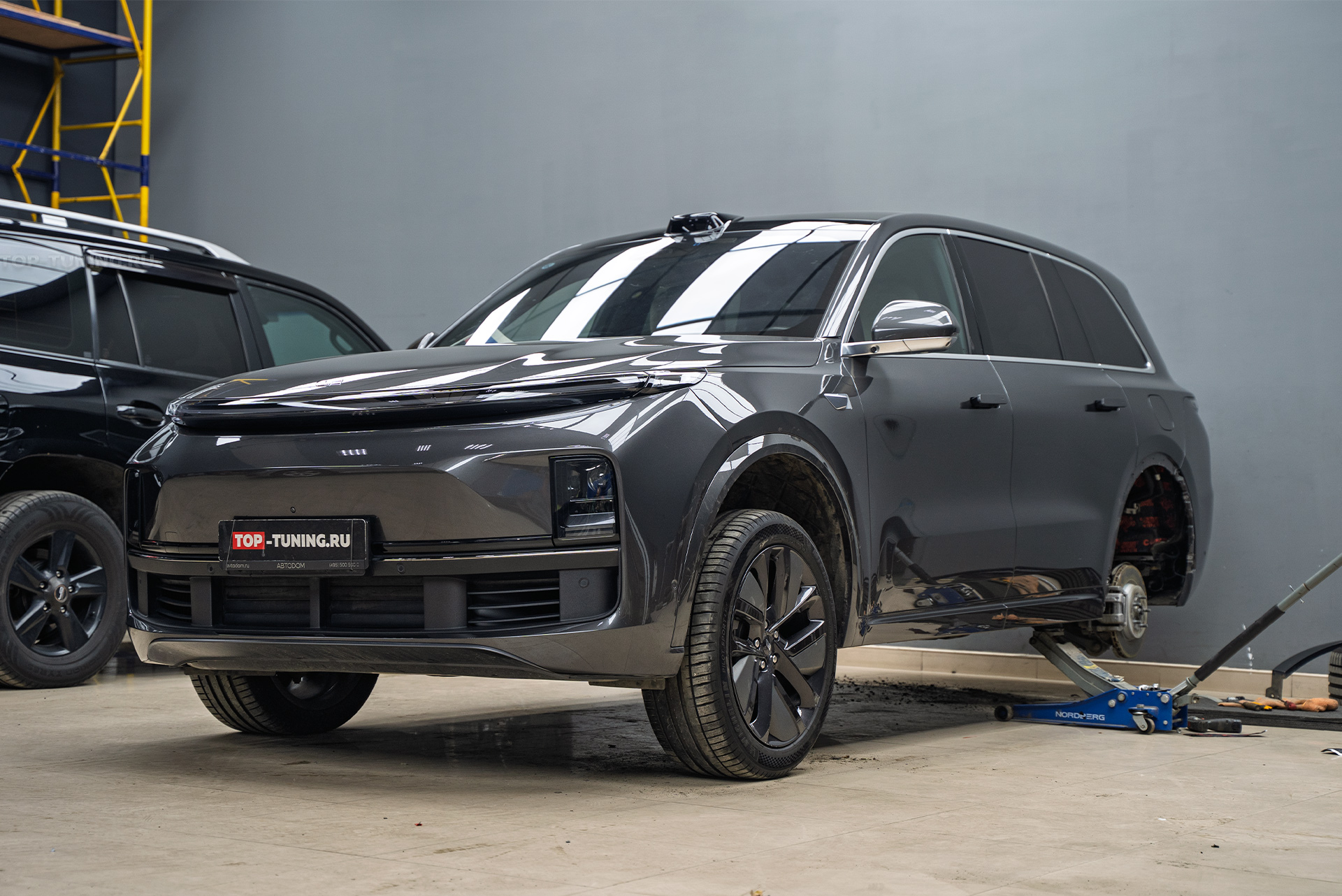 110277 Виброизоляция колесных арок и подкрылков нового Lixiang L9 Виброизоляция колесных арок и подкрылков нового Lixiang L9 в Топ Тюнинг Москва