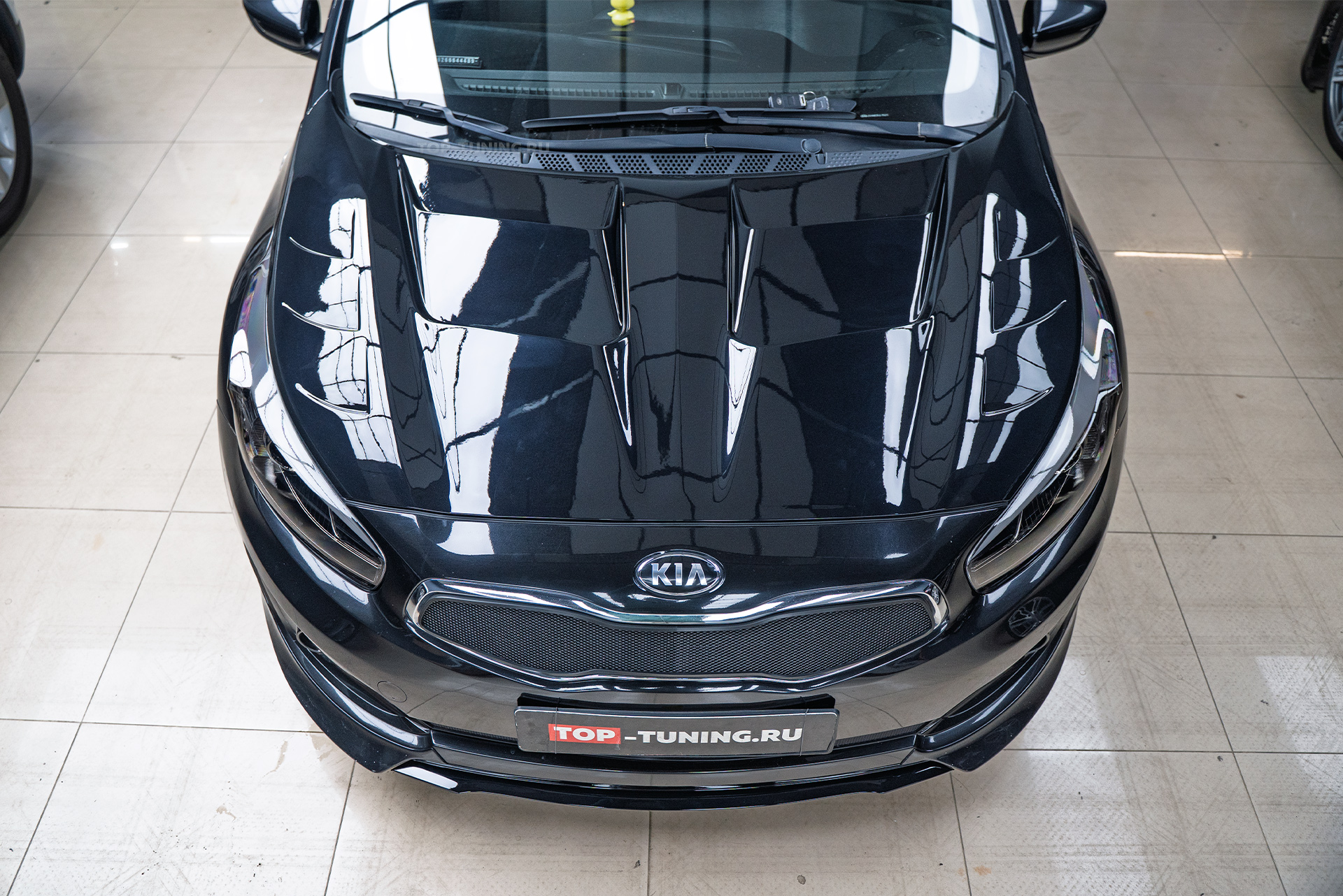 Тюнинг-модернизация Kia Ceed II – спортивный капот GTR с жабрами 110278 Тюнинг-модернизация Kia Ceed II – спортивный капот GTR с жабрами