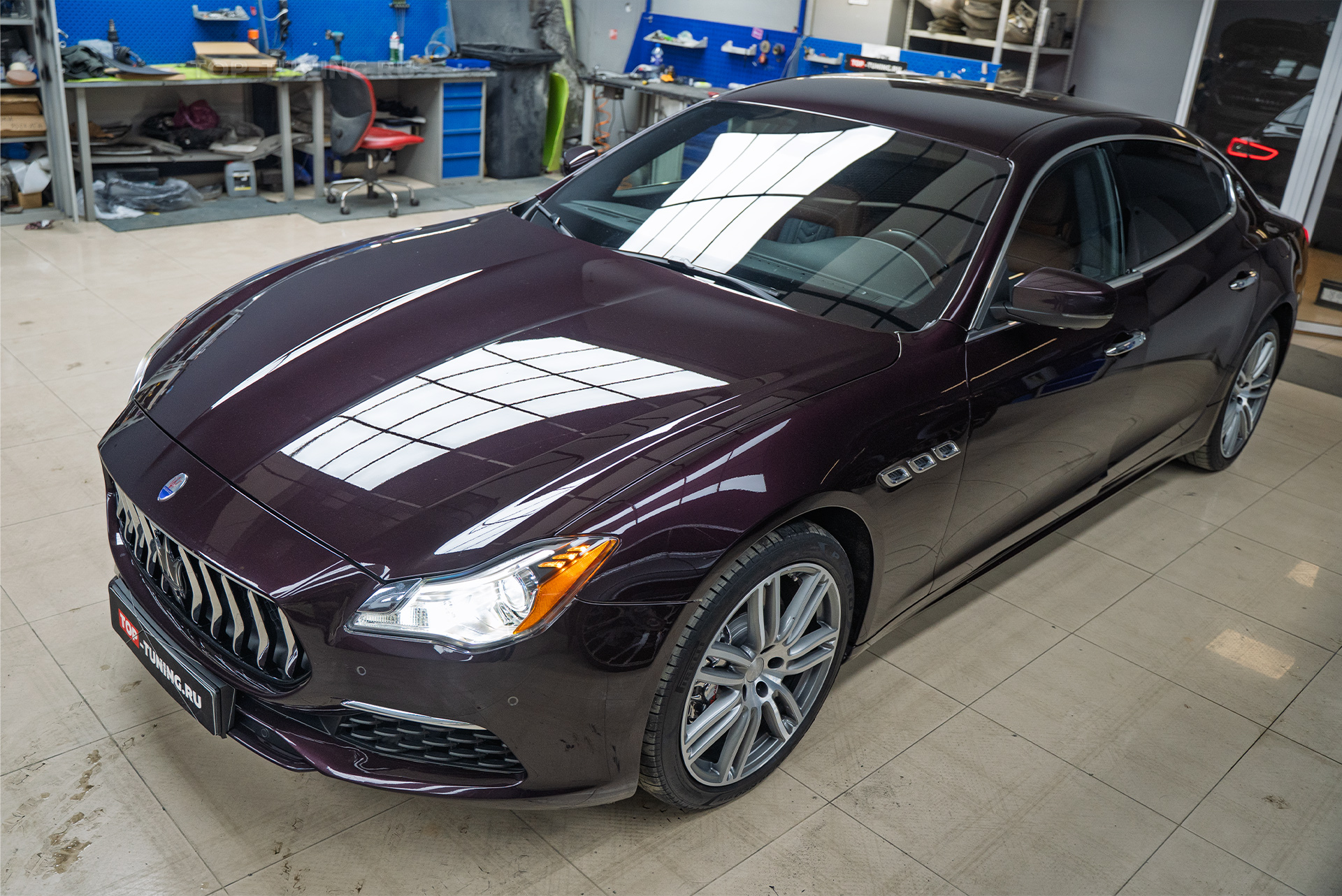 Тюнинг + полировка + оклейка передней оптики Maserati Quattroporte 2017