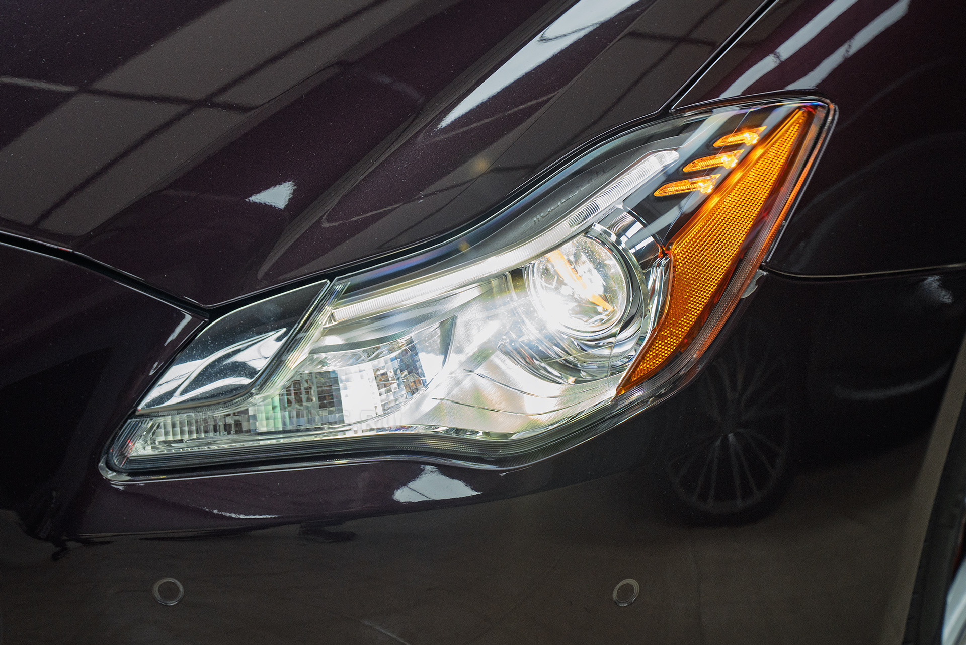 Тюнинг + полировка + оклейка передней оптики Maserati Quattroporte 2017