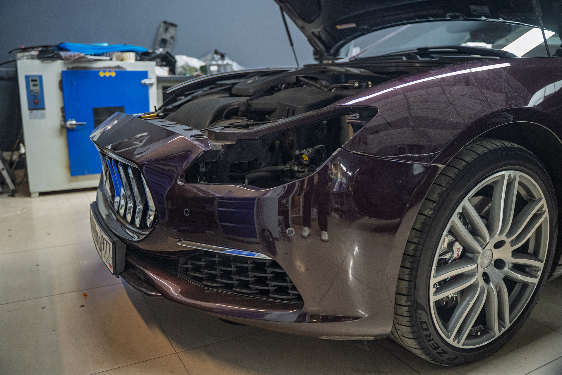 110281 Тюнинг + полировка + оклейка передней оптики Maserati Quattroporte 2017