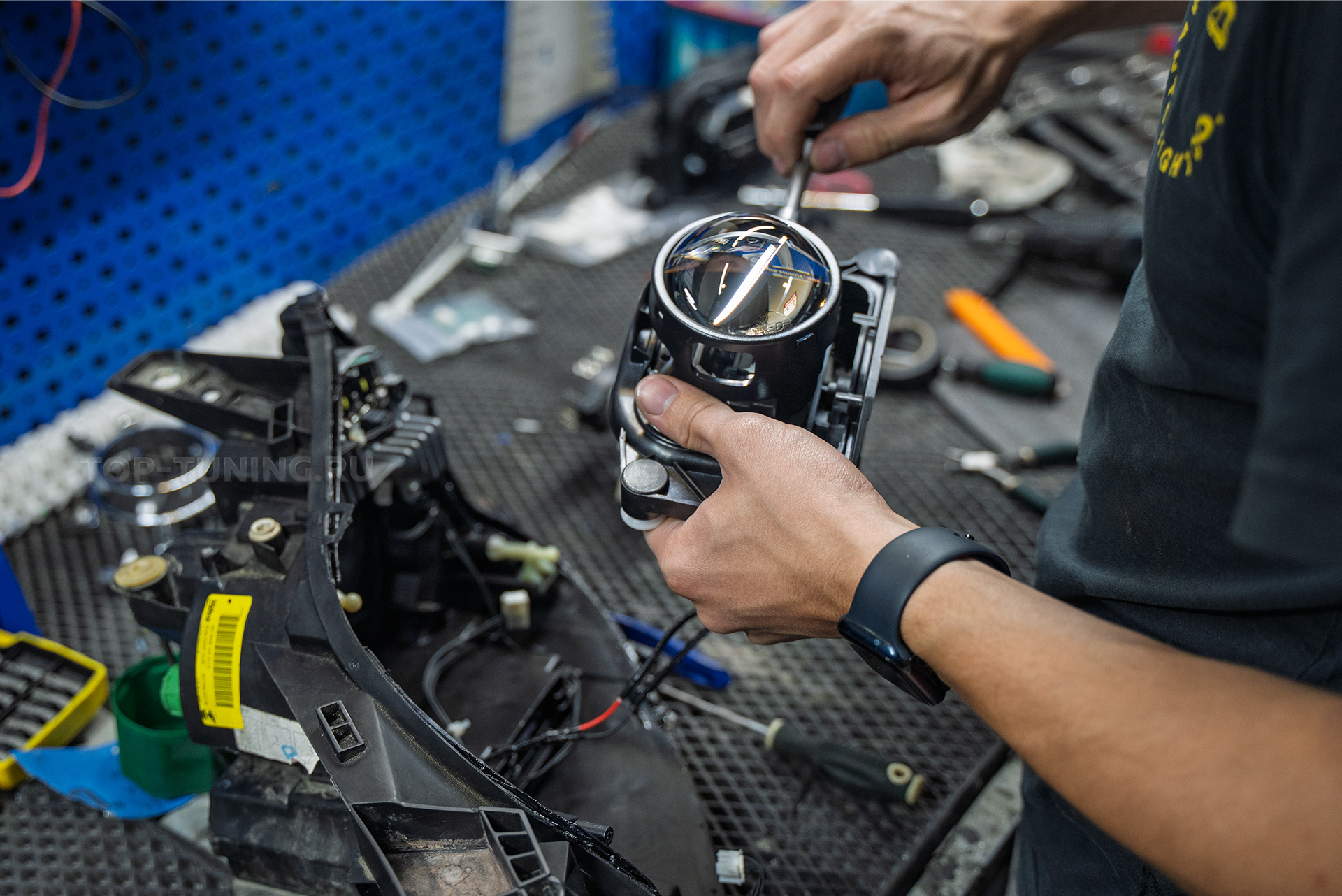 Тюнинг + полировка + оклейка передней оптики Maserati Quattroporte 2017