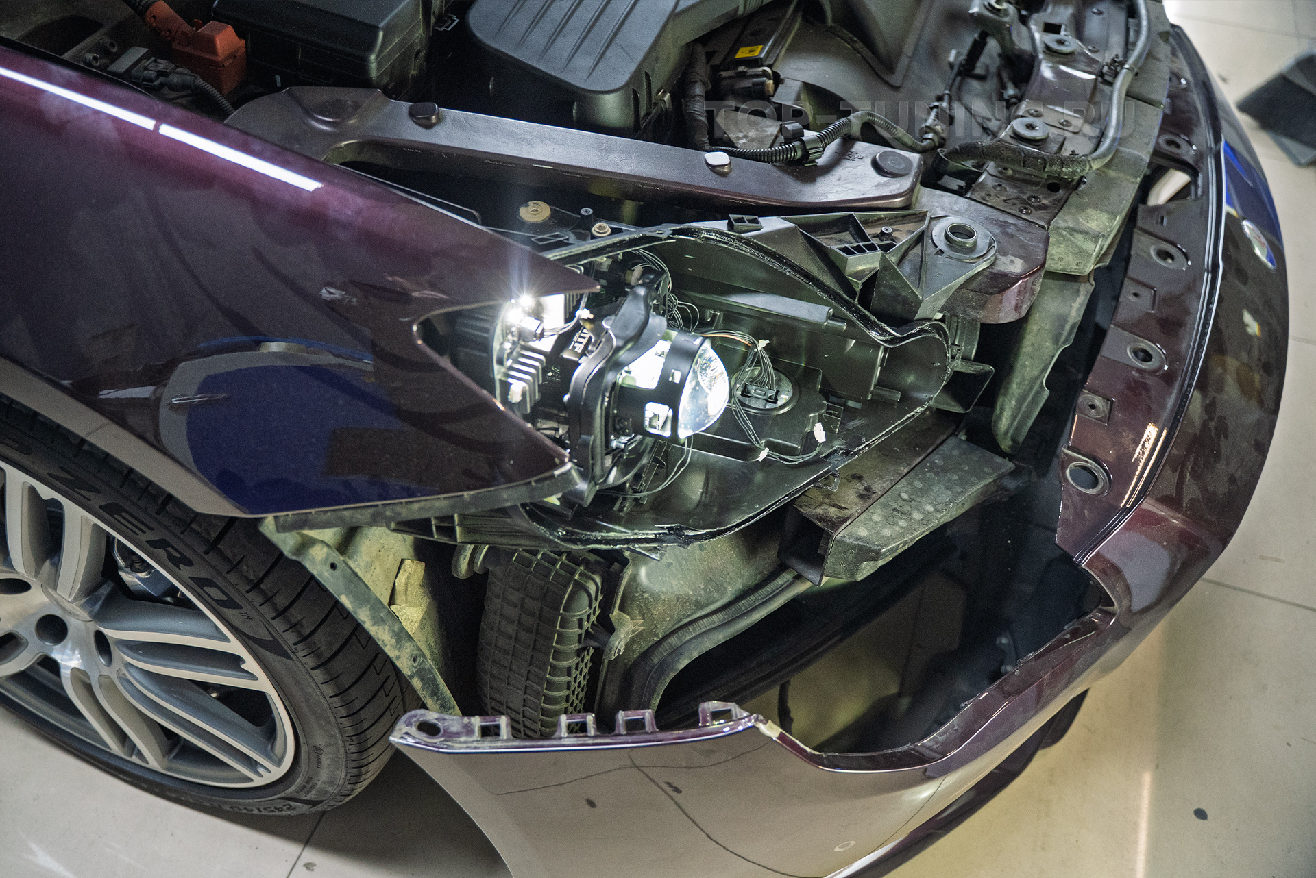 110281 Тюнинг + полировка + оклейка передней оптики Maserati Quattroporte 2017