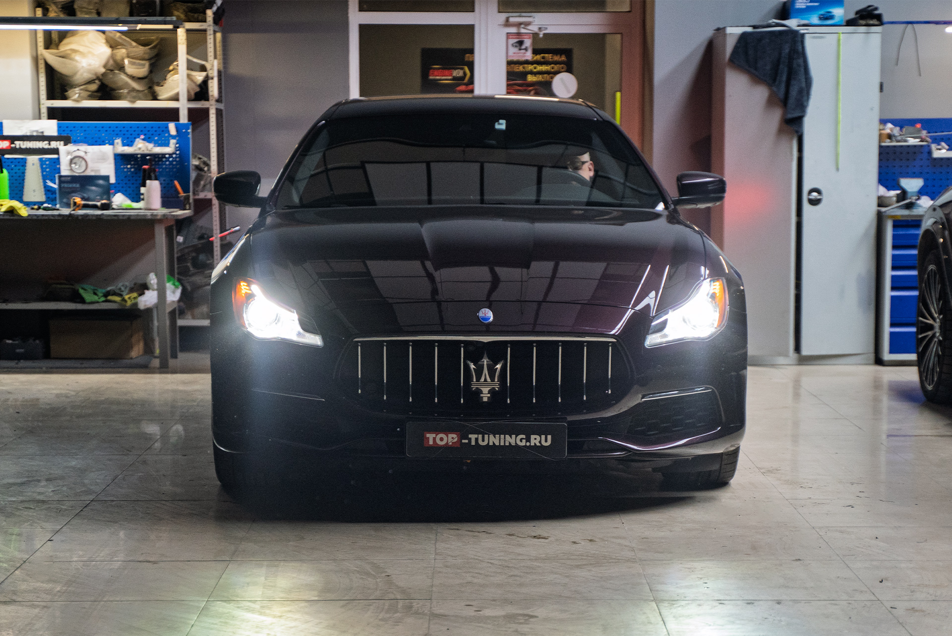 Тюнинг + полировка + оклейка передней оптики Maserati Quattroporte 2017
