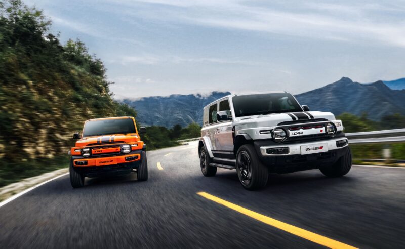 Электродвигатель мощностью 185 кВт (300 Нм), литий-железо-фосфатные аккумуляторы CATL ёмкостью 59,93 кВт·ч или 80,16 кВт·ч, запас хода CLTC — 401 км или 550 км.