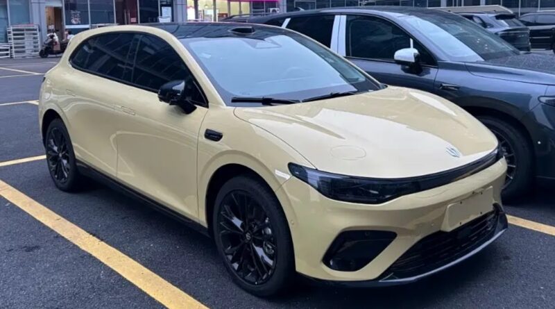 Интерьер хэтчбека Leapmotor B05 будет представлен на автосалоне в Гуанчжоу