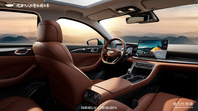 Автомобиль привлекает внимание обновлённым дизайном, более мощным двигателем и увеличенными габаритами.