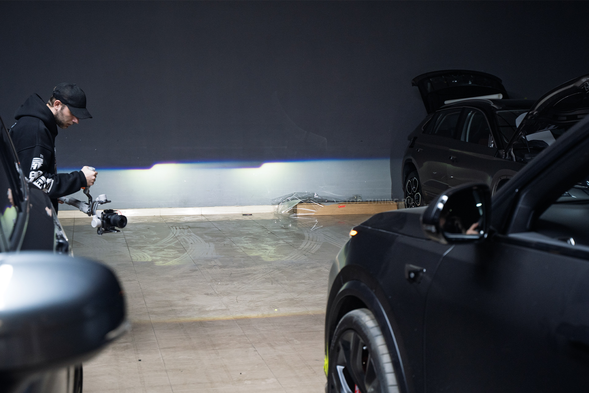 Замена линз в фарах Lixiang L9 – установка LED-модулей Prisma