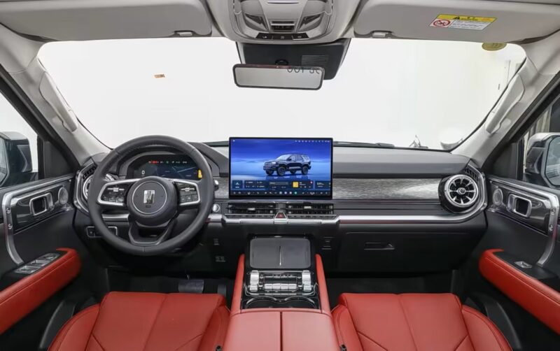 Компания Tank SUV объявила о начале продаж подключаемого гибридного внедорожника Tank 400 2026 года в 178 городах страны