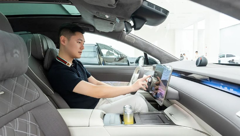 Nio начинает поставки ET9 Horizon Edition