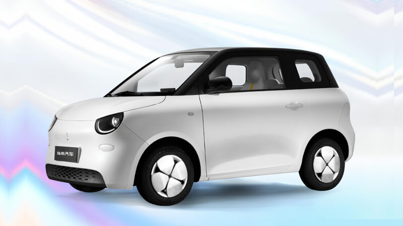 Первой моделью бренда станет электрический хэтчбек A100C. Массовое производство автомобиля уже началось в Китае, а его выход на рынок запланирован на октябрь 2025 года.