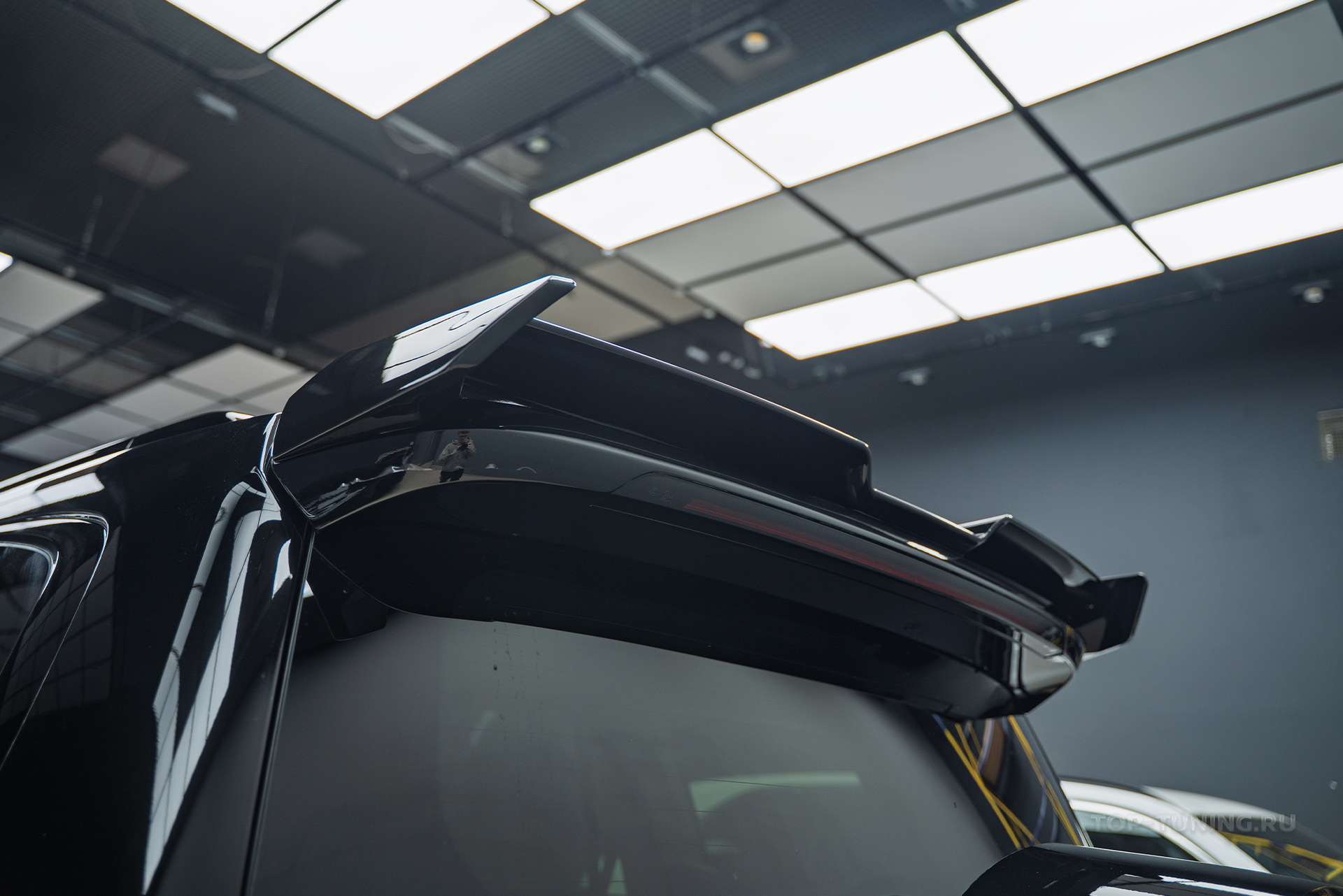 Тюнинг обвеса Tank 500 2025 – установка юбок, спойлера, расширителей арок, капота