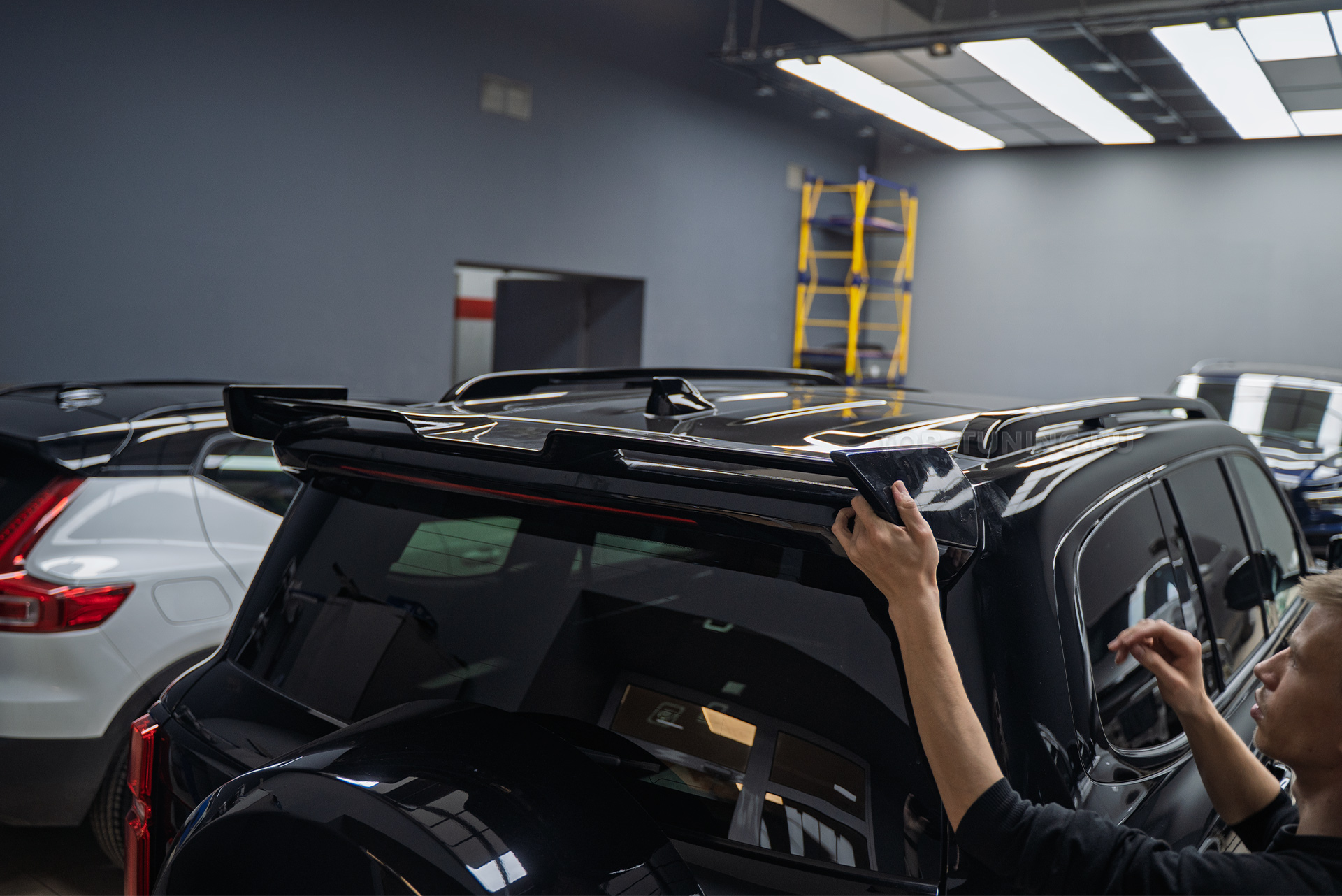 Тюнинг обвеса Tank 500 2025 – установка юбок, спойлера, расширителей арок, капота