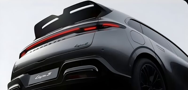 По словам Цао Ли, Lafa 5 Ultra существенно изменилась и теперь ориентирована на молодых любителей динамичной езды. Около 70% клиентов, делающих слепые заказы, — люди моложе 35 лет. Это свидетельствует о популярности бренда среди молодёжи.