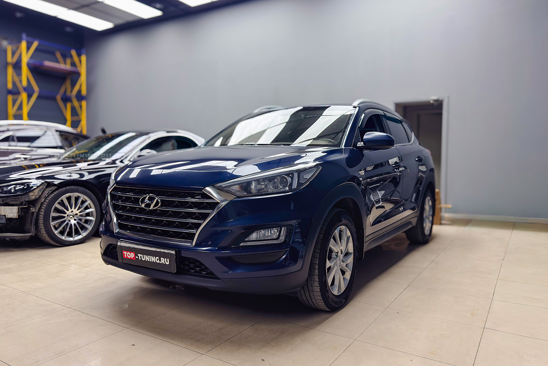 Установка подсветки салона 24 в 1 + шумоизоляция дверей Hyundai Tucson