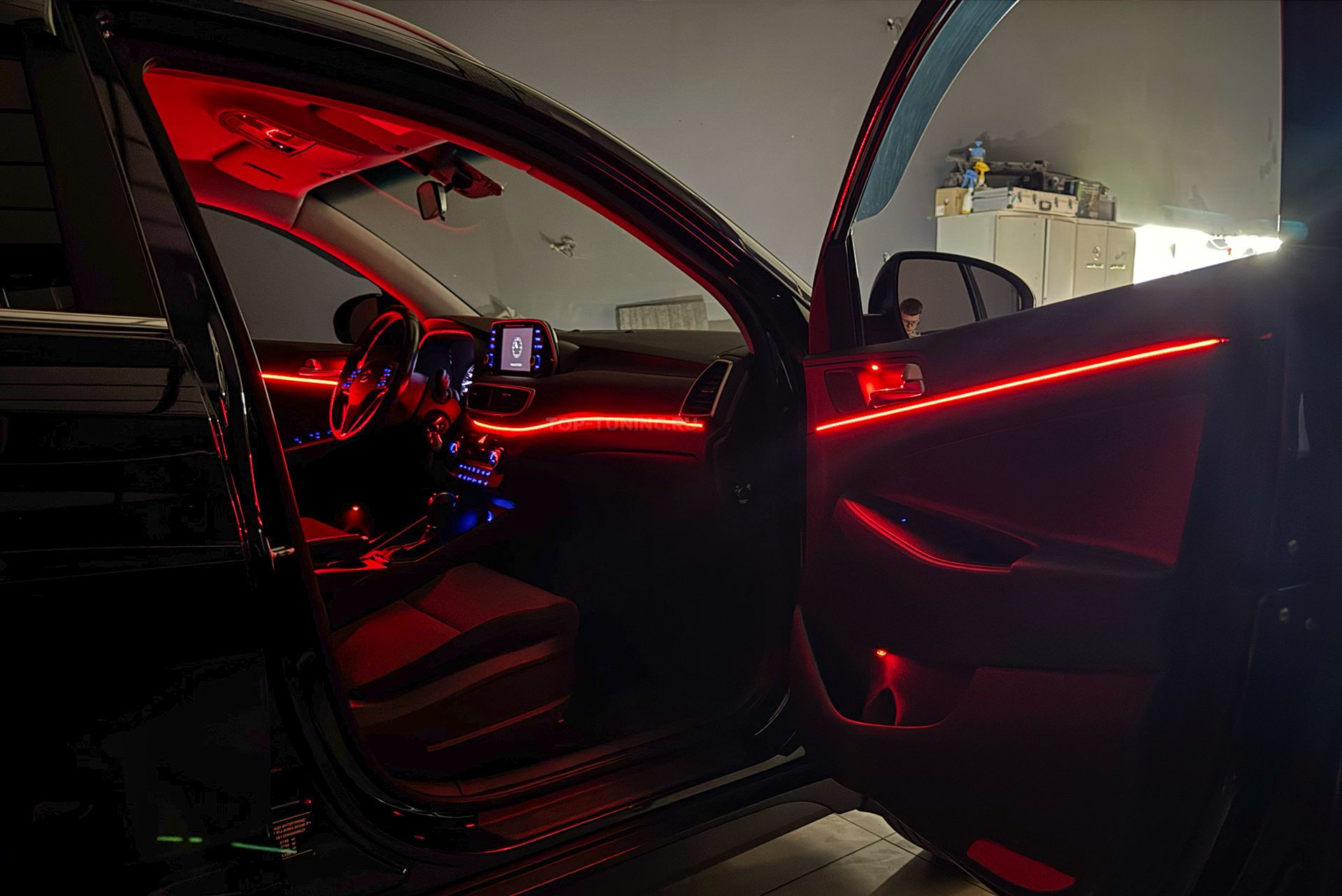 110385 Установка подсветки салона 24 в 1 + шумоизоляция дверей Hyundai Tucson