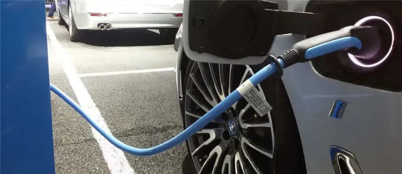 Китай корректирует политику налоговых льгот для NEV: запас хода PHEV на электротяге должен превышать 100 км