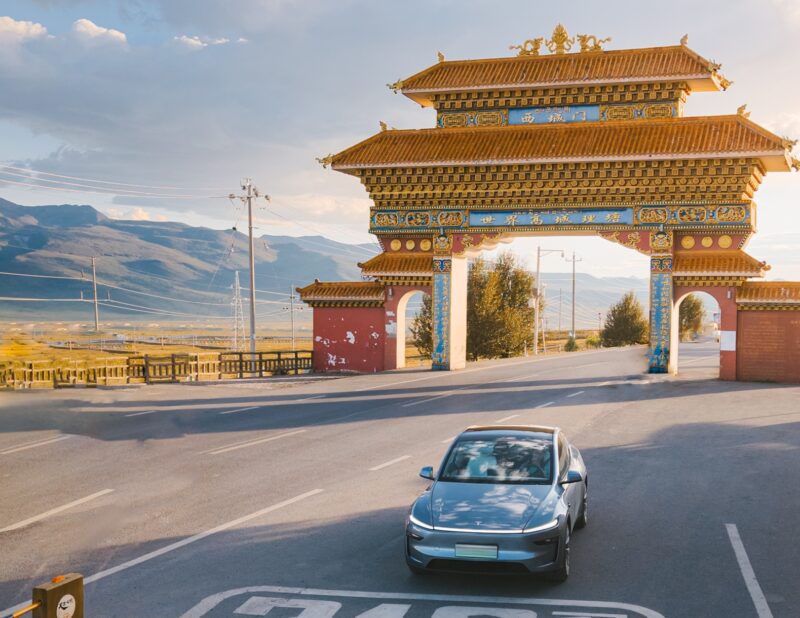 В сентябре продажи Tesla в Китае вернулись к небольшому росту, составив 90 812 автомобилей