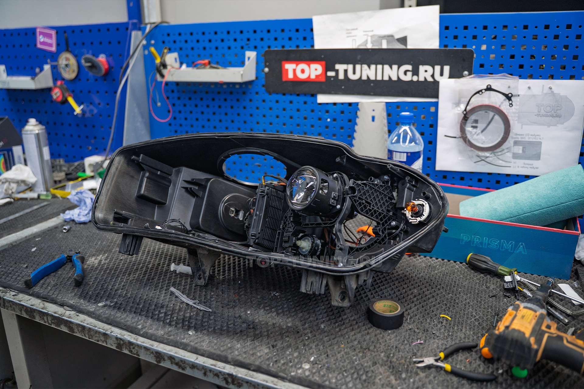 110401 Тюнинг фар BMW X5 F15 – замена би-ксенона на светодиодные модули MaxBeam 2.0