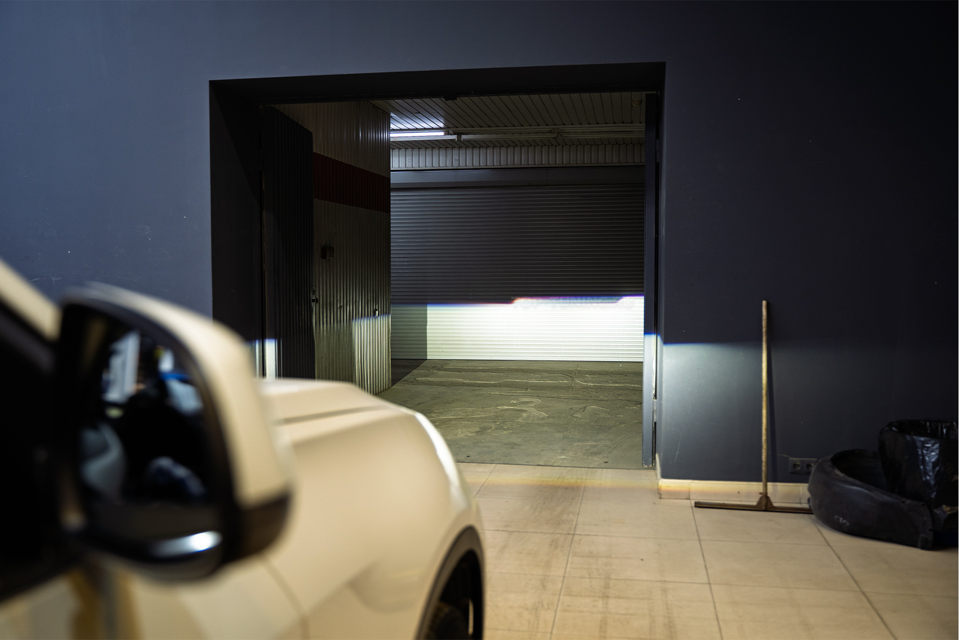 Тюнинг фар BMW X5 F15 – замена би-ксенона на светодиодные модули MaxBeam 2.0