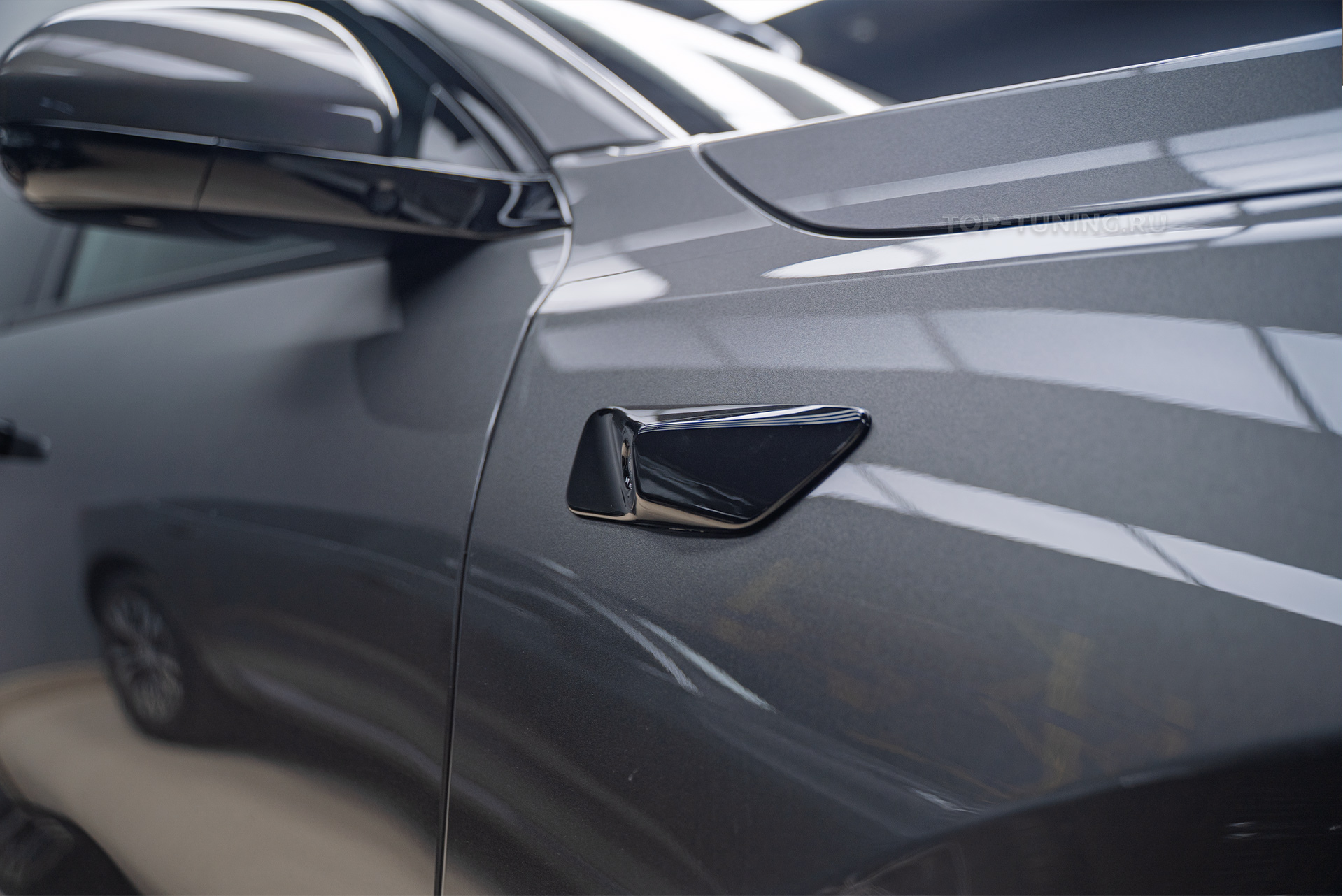 Тюнинг Lixiang L7 – установка антихром-накладок