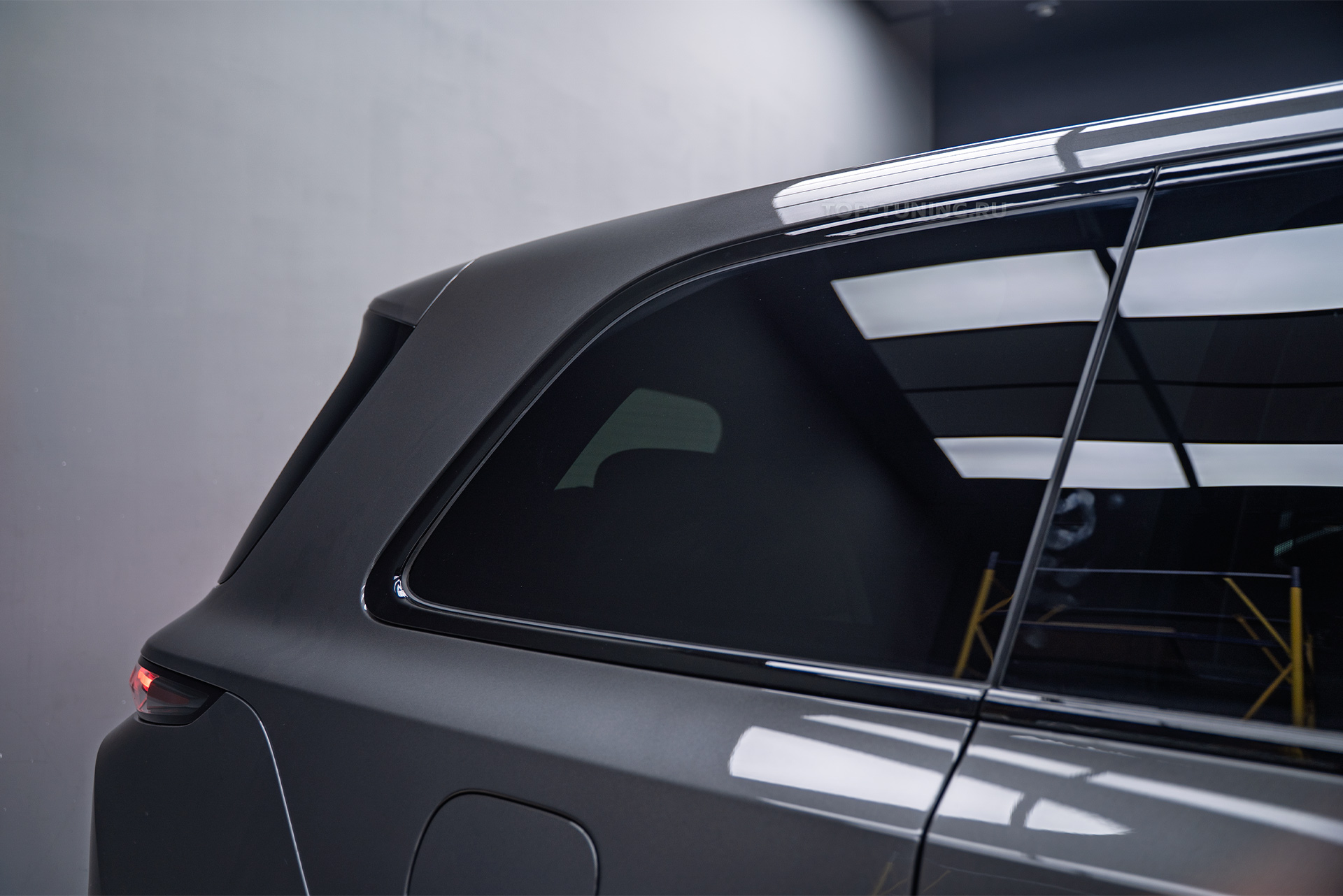 Тюнинг Lixiang L7 – установка антихром-накладок